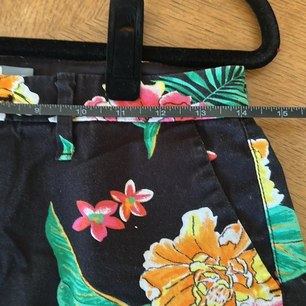Old Navy Womens Hawaiian Floral Summer Shorts Size 2